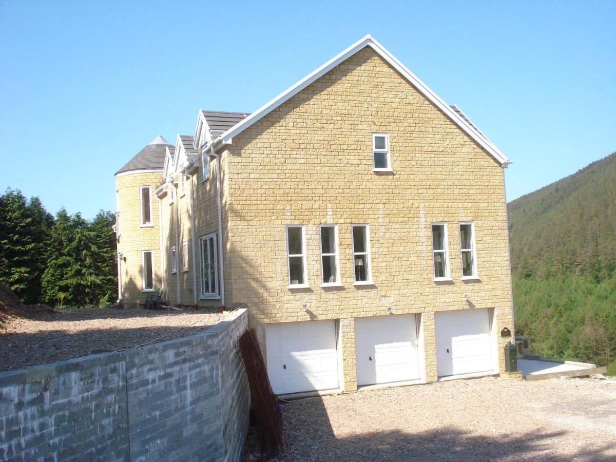 Rowan House Bed Breakfast Main House & Self Contained Self Catering Apartment Cymmer Luaran gambar