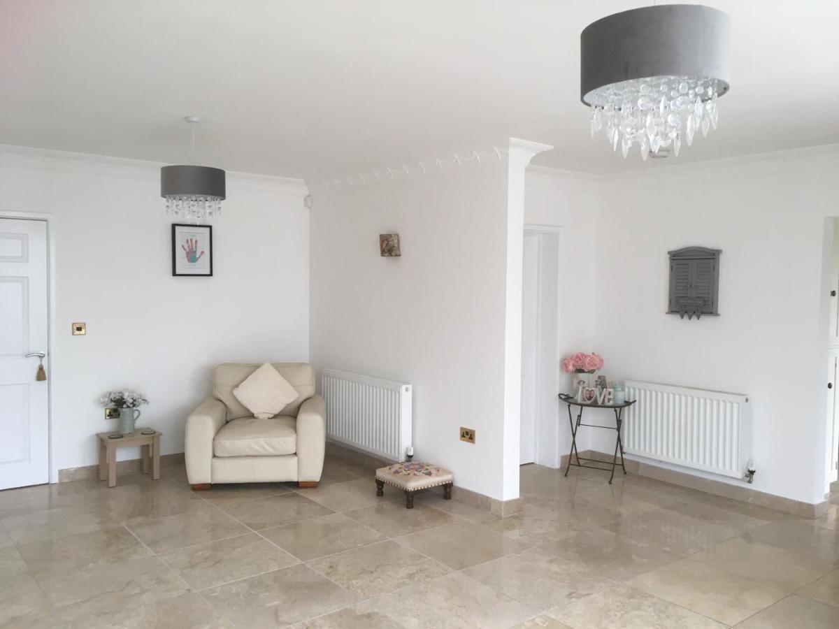 Rowan House Bed Breakfast Main House & Self Contained Self Catering Apartment Cymmer Luaran gambar