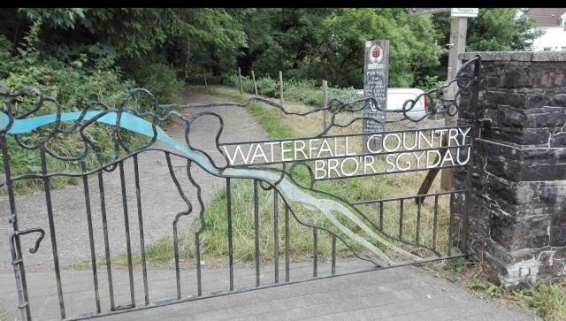 Rowan House Bed Breakfast Main House & Self Contained Self Catering Apartment Cymmer Luaran gambar